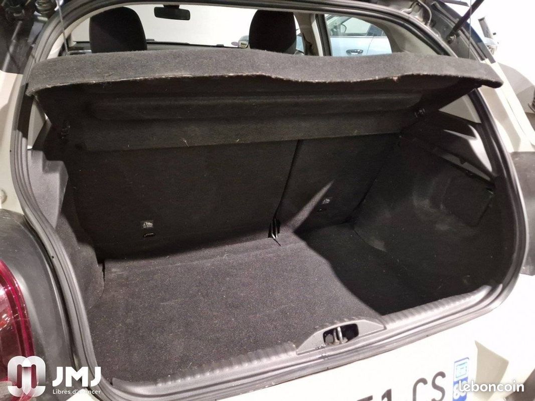 CITROEN C3 PureTech 83 S&S BVM5 Feel Pack (image 6)