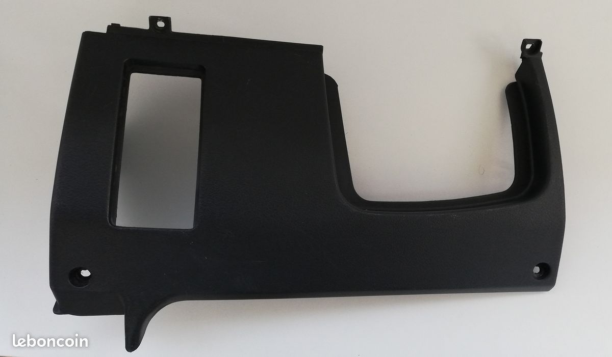 Cache Plastique sous volant Nissan 100 NX - Équipement auto