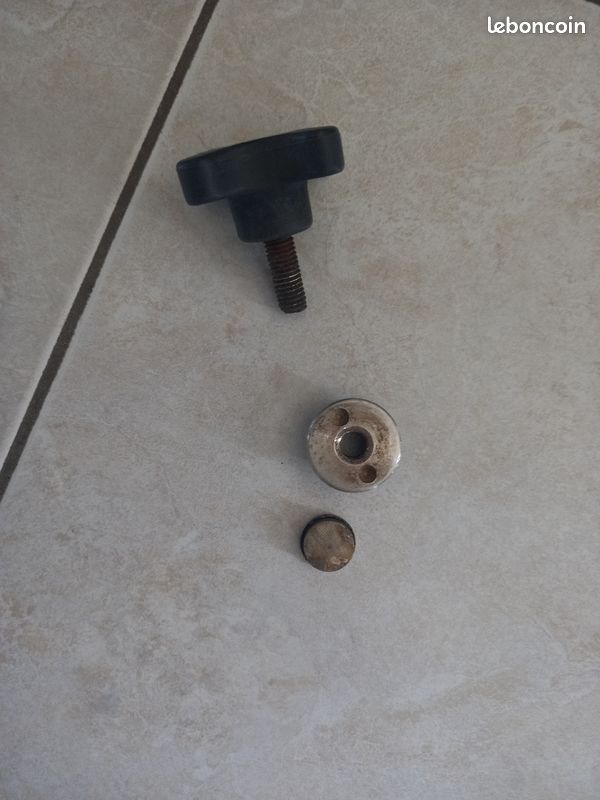 Fixation pour selle ou guidon aquabike (image 1)