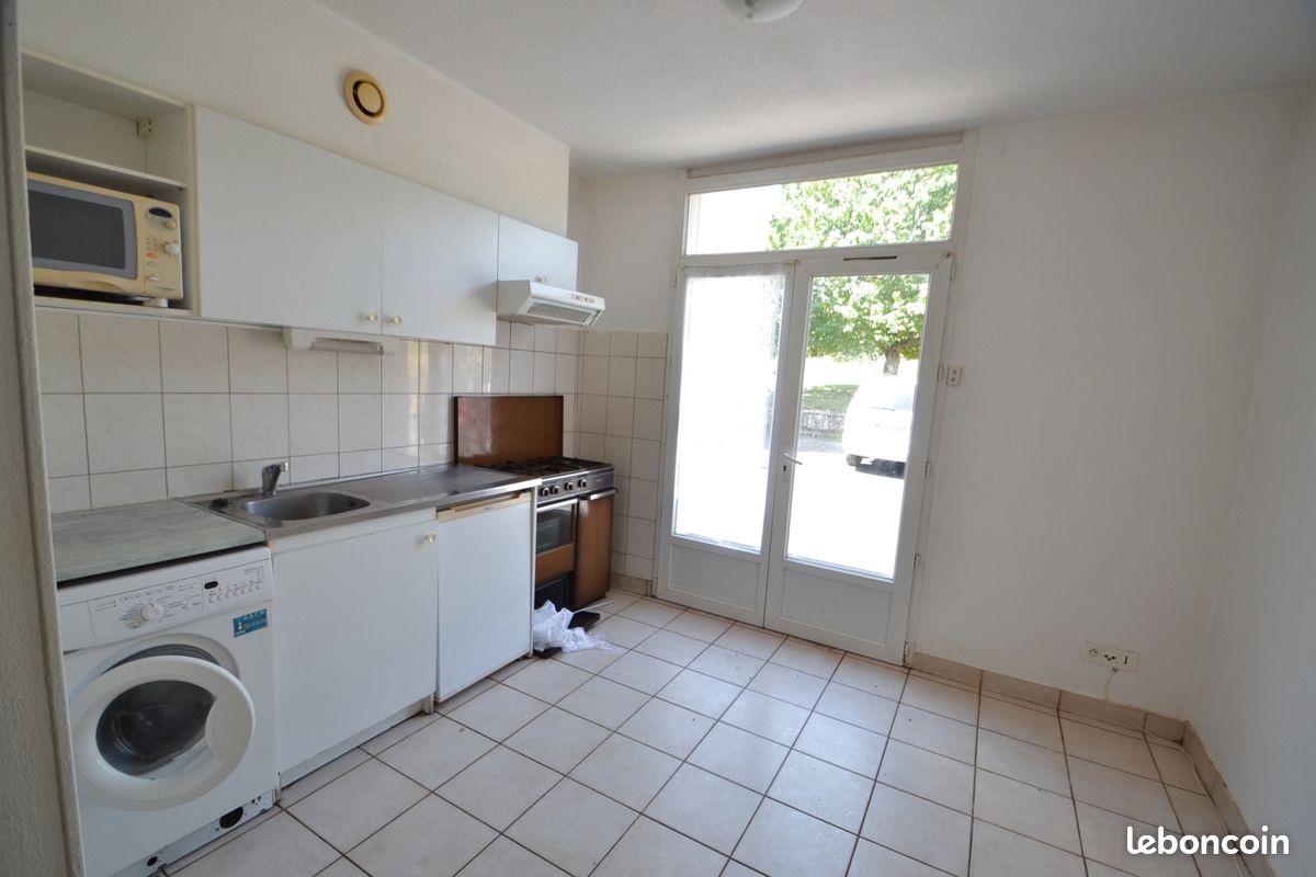 Appartement 1 pièce 24 m² · à Gannat · 24 m² · 335 €