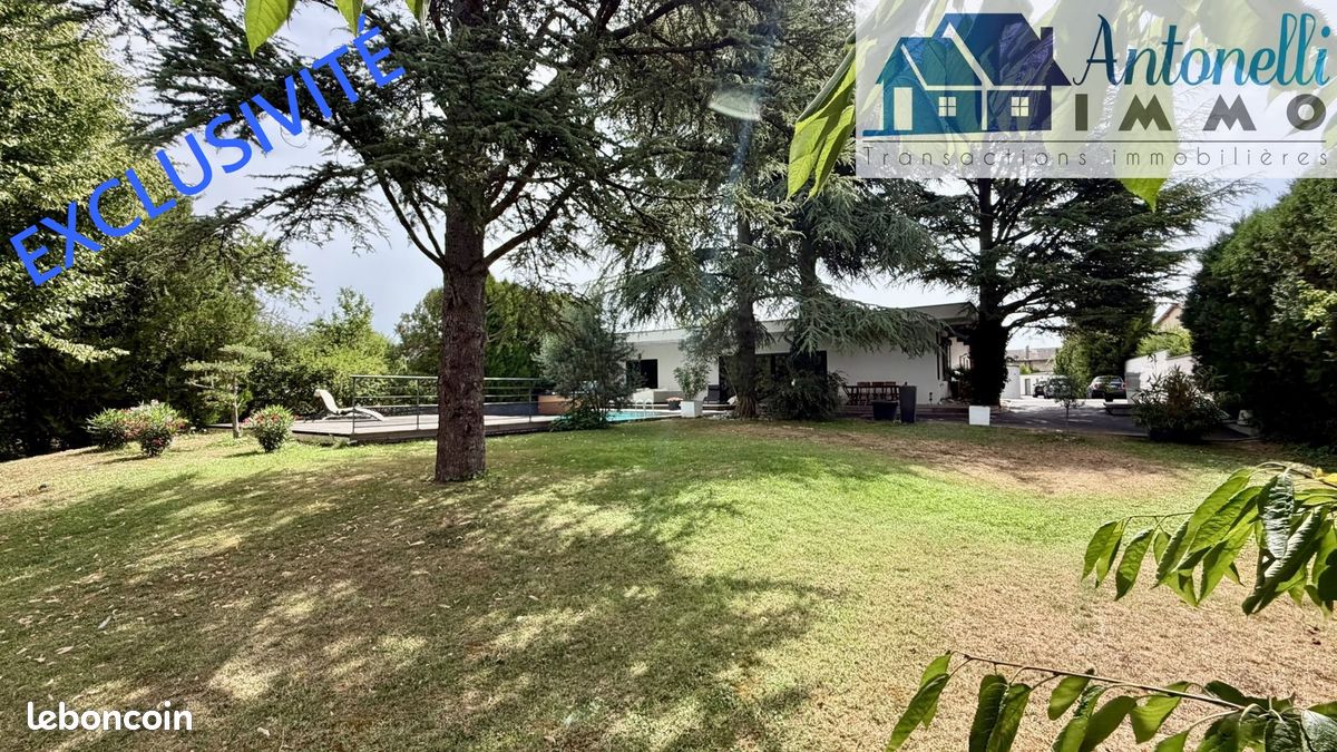 Maison 5 pièces 190 m² · à Loyettes · 190 m² · 699 000 €