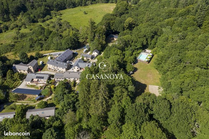 Maison 17 pièces 480 m²