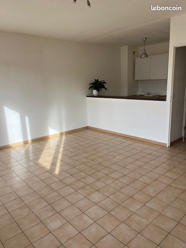 Appartement 1 pièce 35 m² · à Salon-de-Provence · 35 m² · 650 €/mois
