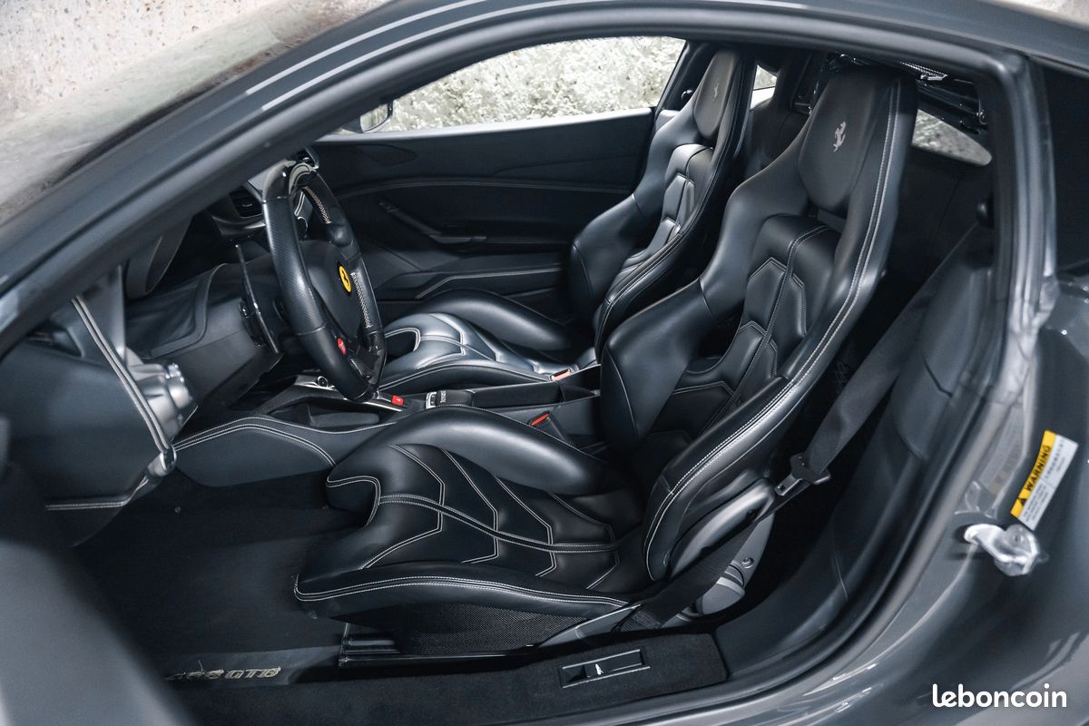 Ferrari 488 GTB V8 3.9 670 - Kit esthétique Novitec, très bien optionnée - A partir de 1.610e / Mois - Sort de révision Pozzi (image 9)