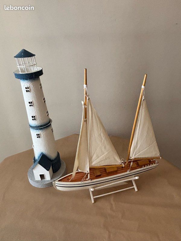 Vends décoration marine phare et bateau (image 1)