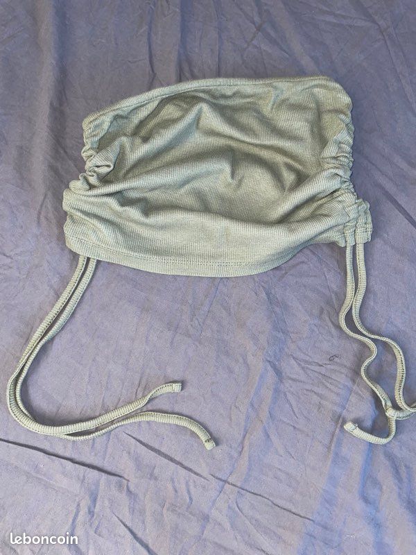 Crop top (image 2)