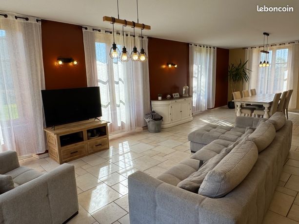 Maison 9 pièces 304 m²