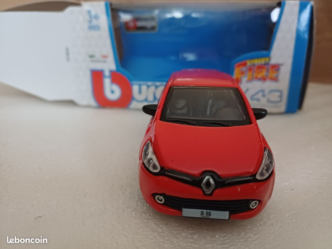 Bburago 1/43 Renault Clio 16V – Couleur Rare Blanche/bleu Clair – NEUF