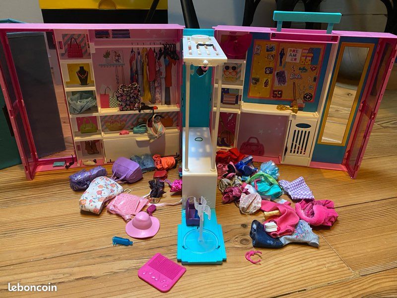 Lot barbies (image 4)