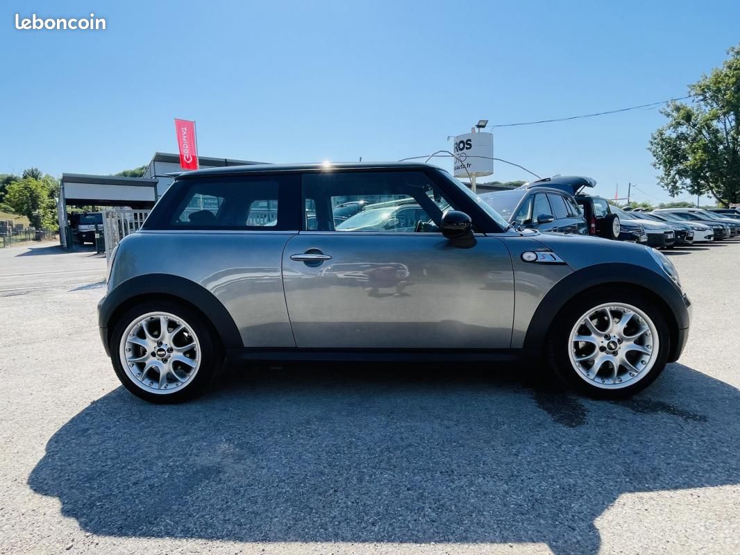 Mini COOPER S 1.6 i 175 SPORT BVA GRIS (image 4)