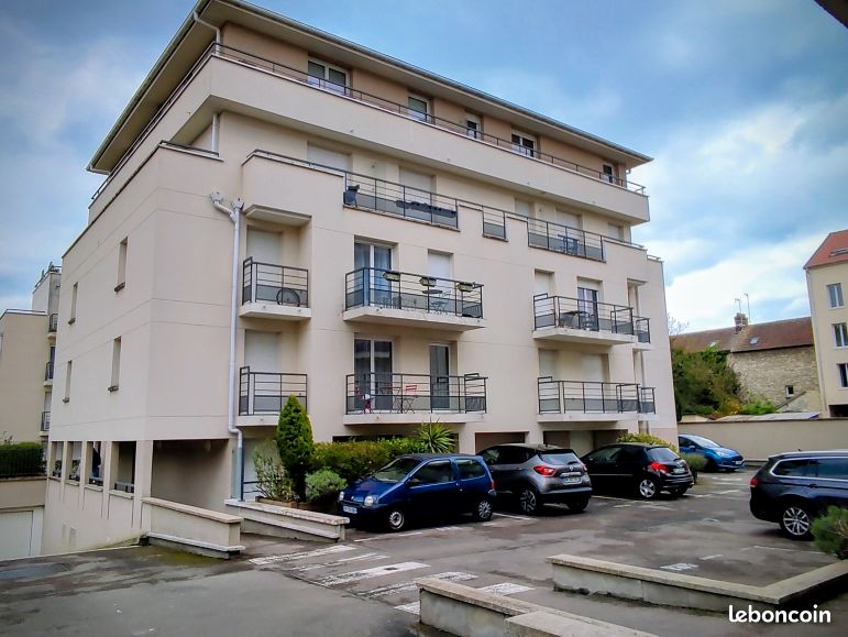Appartement 2 pièces 47 m² · à Mantes-la-Ville · 47 m² · 137 000 €