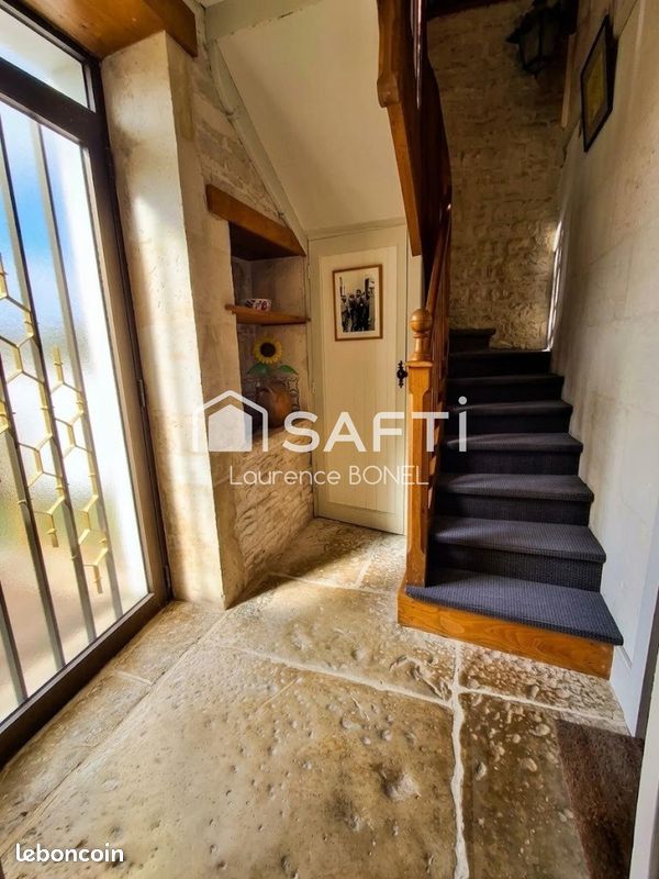 Maison 8 pièces 167 m² · à Saint-Symphorien · 167 m² · 420 000 €