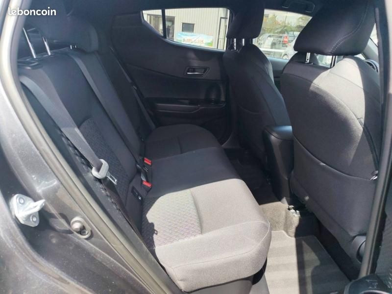 Toyota C-HR 1.8 Hybride 122ch Design E-CVT (image 13)