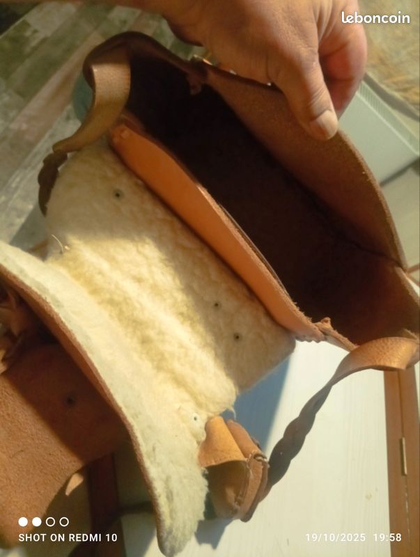 Sac à bandoulère en cur dam crosé fat à la man avec peau de vache