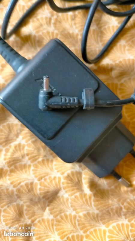 Chargeur Asus (image 1)