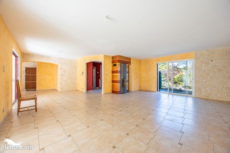 Maison 7 pièces 175 m² · à Nesmy · 175 m² · 462 000 €