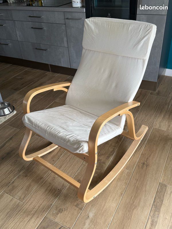 Chaise à bascule bois et beige (image 1)