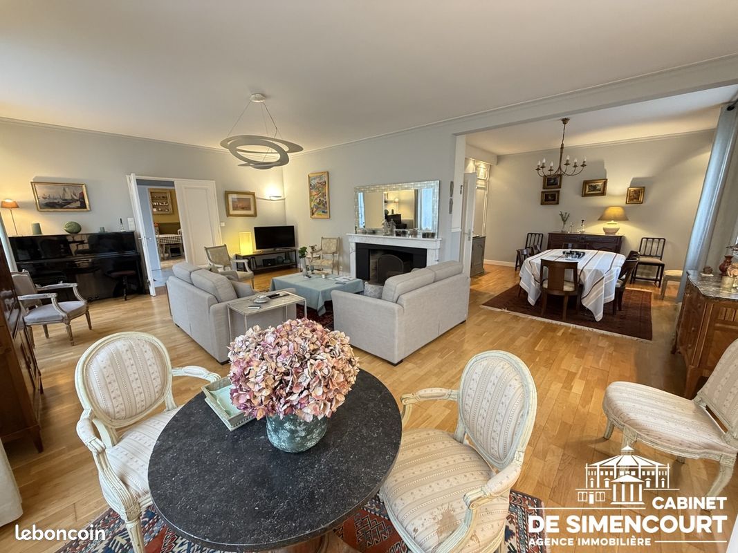Maison 6 pièces 225 m² · à Amiens · 225 m² · 599 000 €