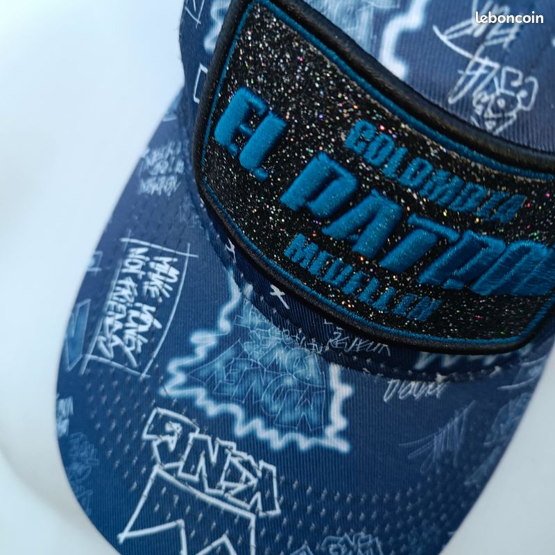 Chapeau Bob El Patron Bleu Turquoise Avec Strass - Taille Unique, Style Streetwear Colombie