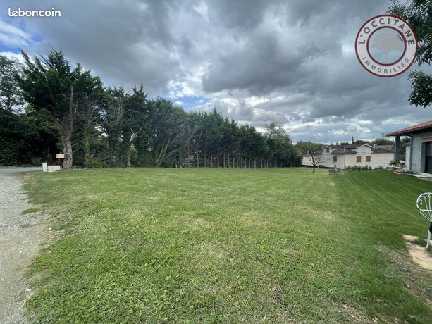 Terrain 900 m² GIMONT