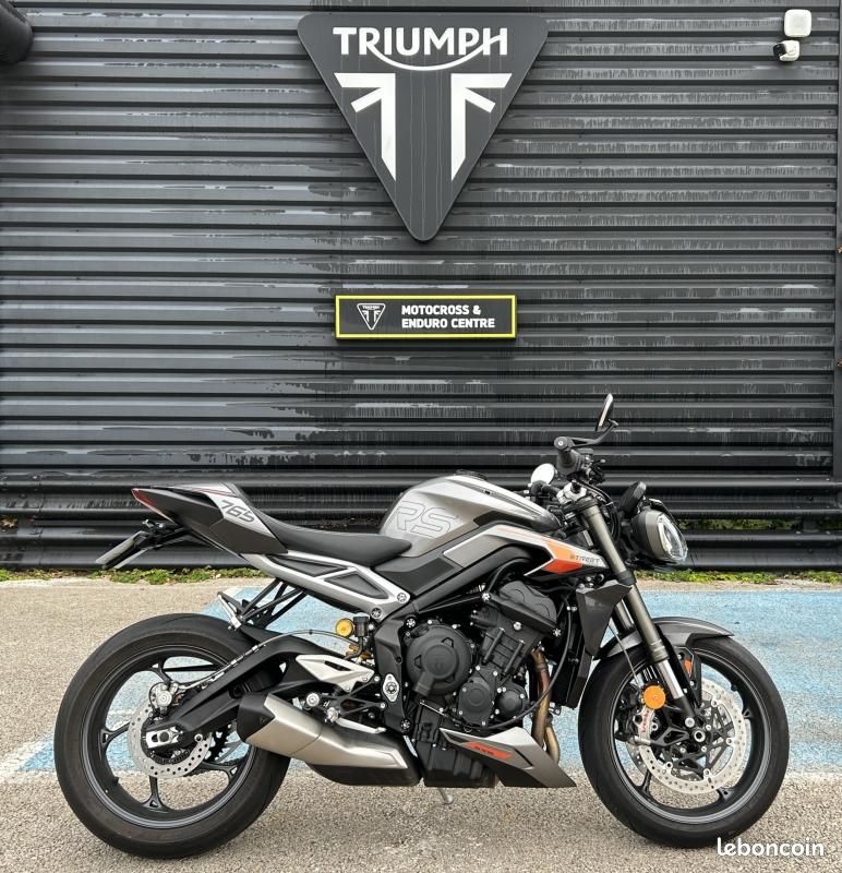 Triumph STREET TRIPLE 765 RS (image 2)