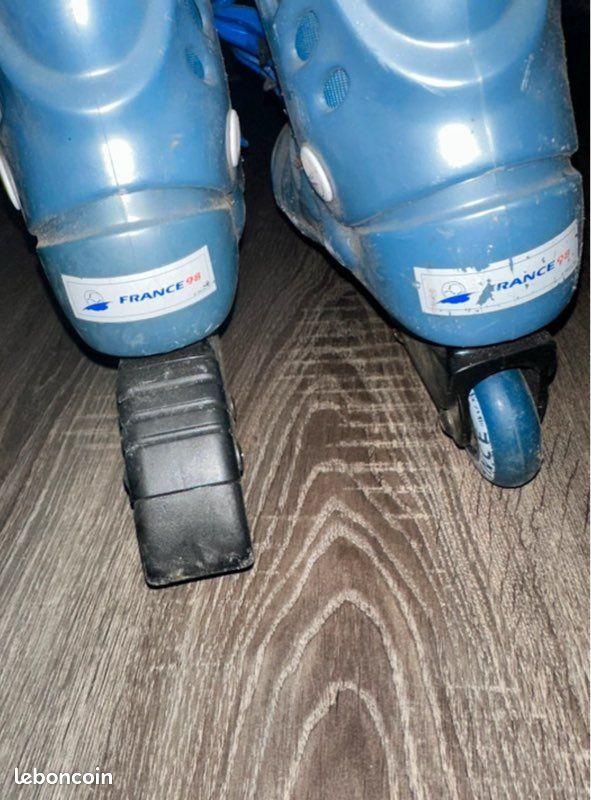 Paire De Rollers AMCO FOOTIX Coupe Du Monde 98 - Taille 40, Bleu (rare)