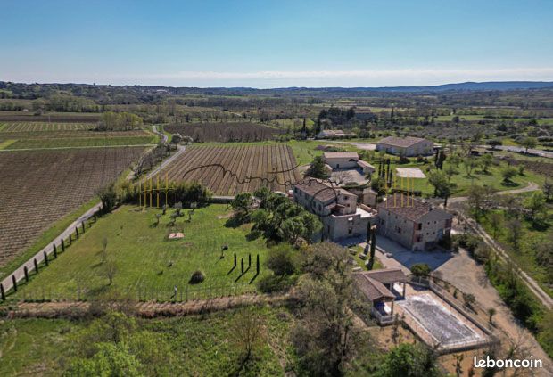 Mas 20 pièces 656 m²