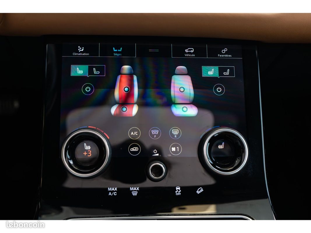 LAND ROVER RANGE ROVER VELAR 3.0 V6 D300 - BVA R-Dynamic HSE (image 19)