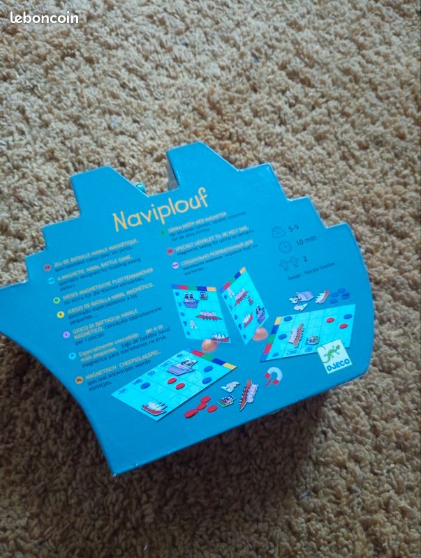 Djeco Naviplouf - Gioco Battaglia Navale Magnetica Per Bambini 5-10 Anni - 2 Giocatori, Lavagne Magnetiche, Navi E Gettoni - 2