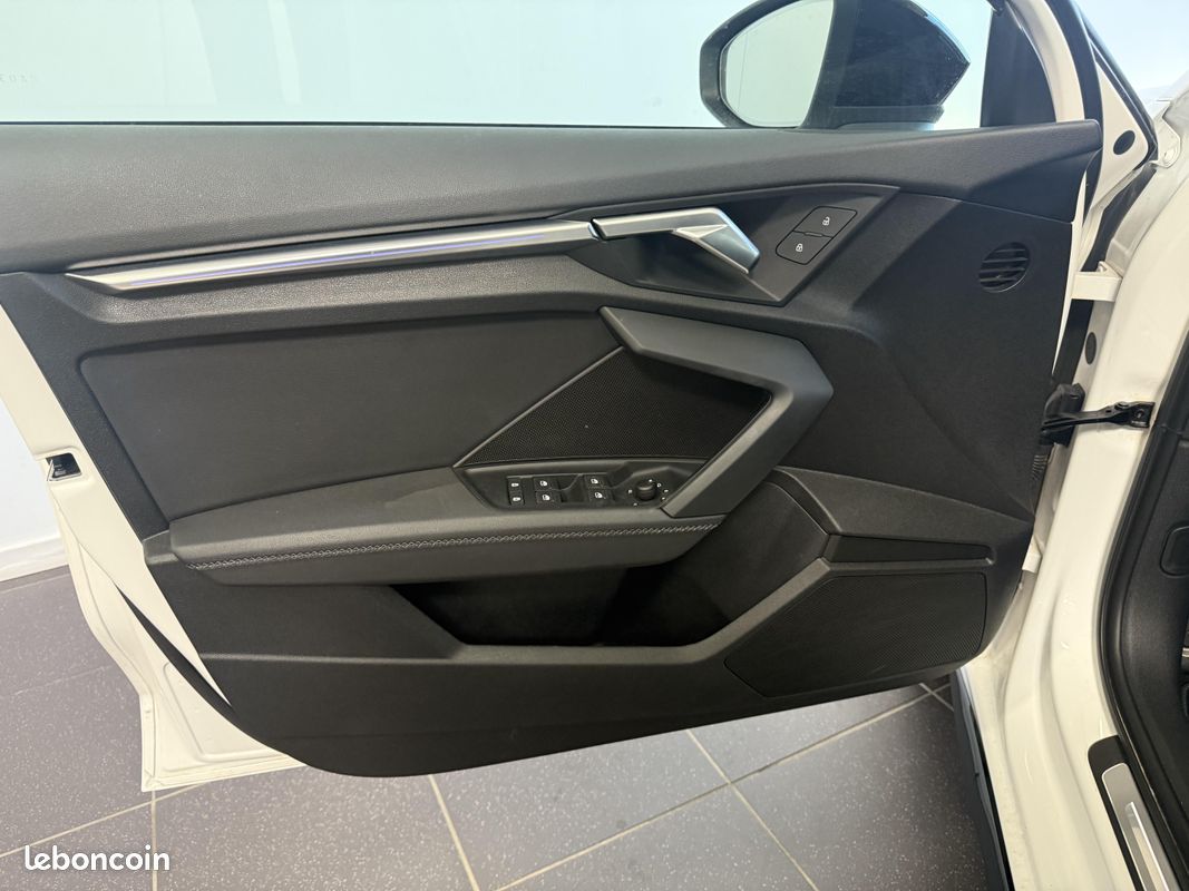 AUDI A3 Sportback 35 TDI 150 S tronic 7 S Line (image 33)
