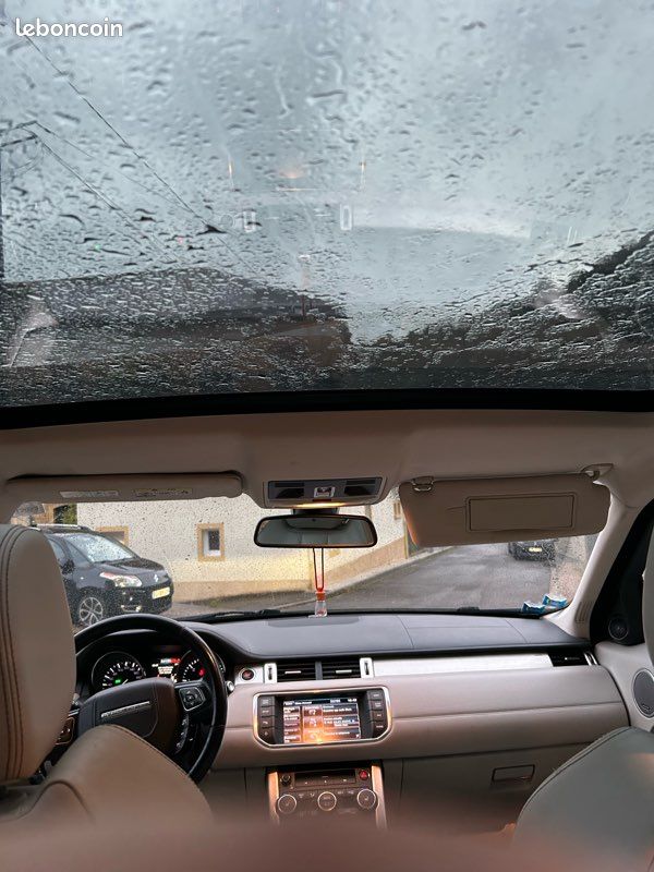 Range Rover évoque 2.2 SD4 (image 3)