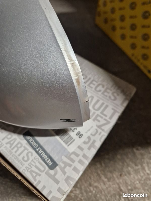 Coque rétroviseur conducteur Dacia Duster (image 2)