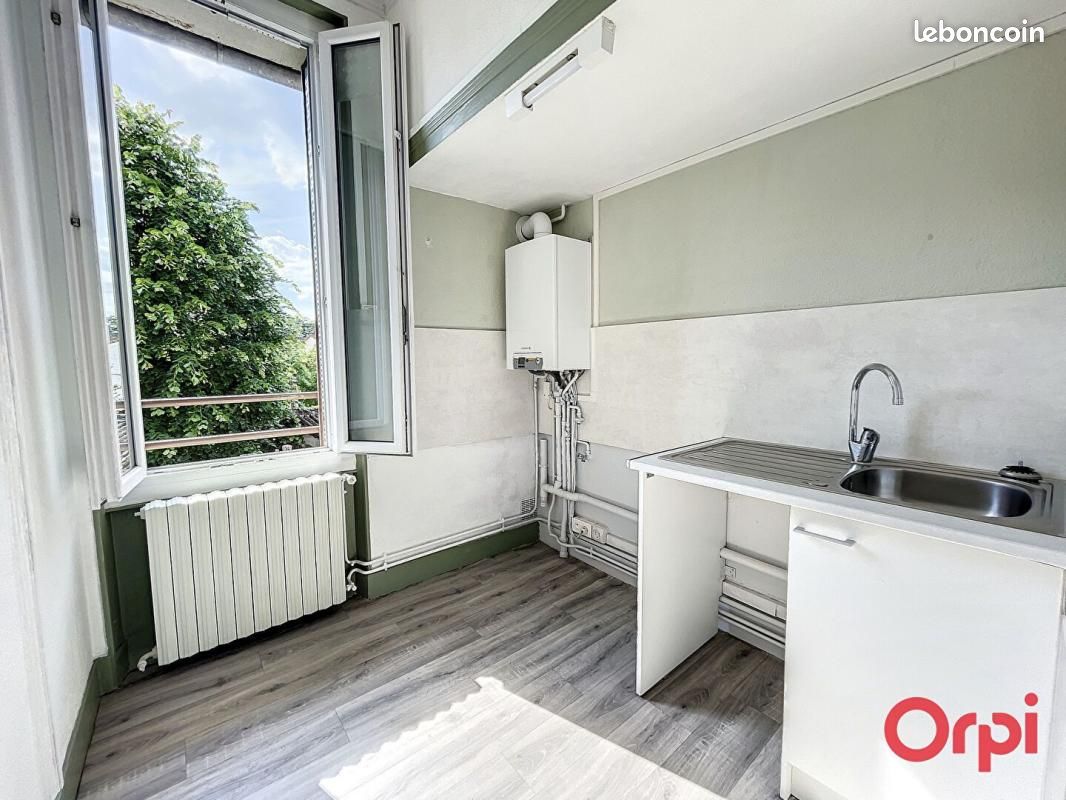 Appartement 2 pièces 42 m² · à Montluçon · 42 m² · 343 €/mois