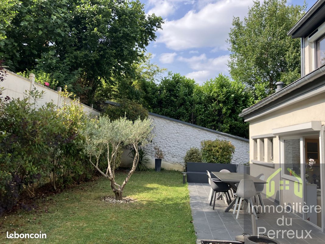 Maison 6 pièces 160 m² · à Le Perreux-sur-Marne · 160 m² · 890 000 €