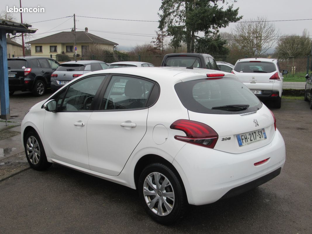 Peugeot 208 1.5 hdi 100ch active 2 places distribution ok tres bel etat (image 2)