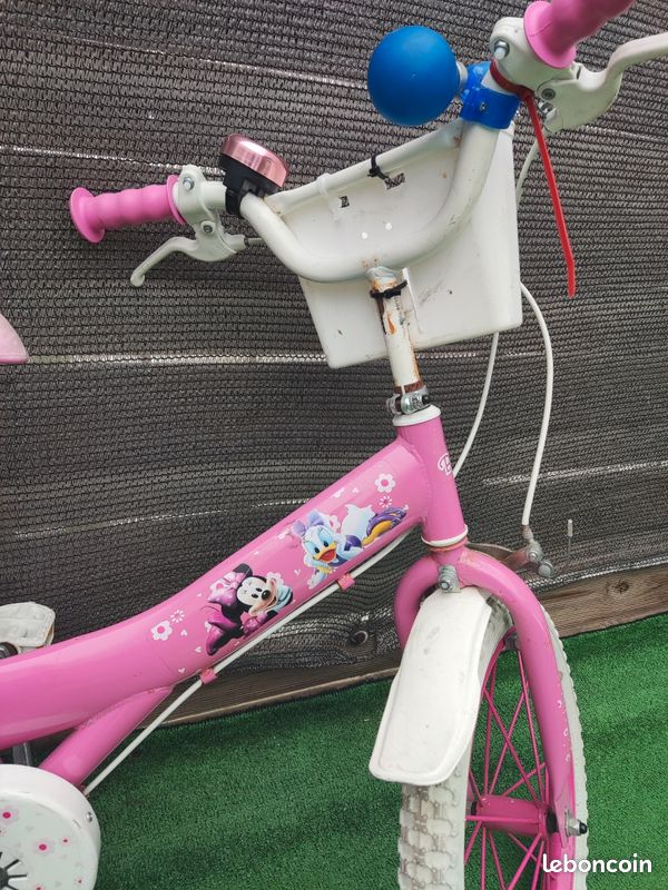 Vélo fille Minnie 16 pouces Vélos