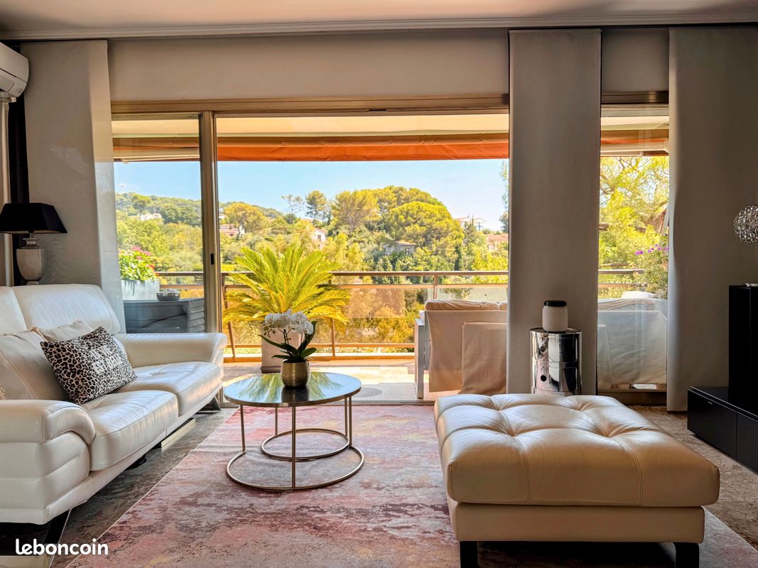 Appartement 1 pièce 36 m² · à Le Cannet · 36 m² · 235 000 €