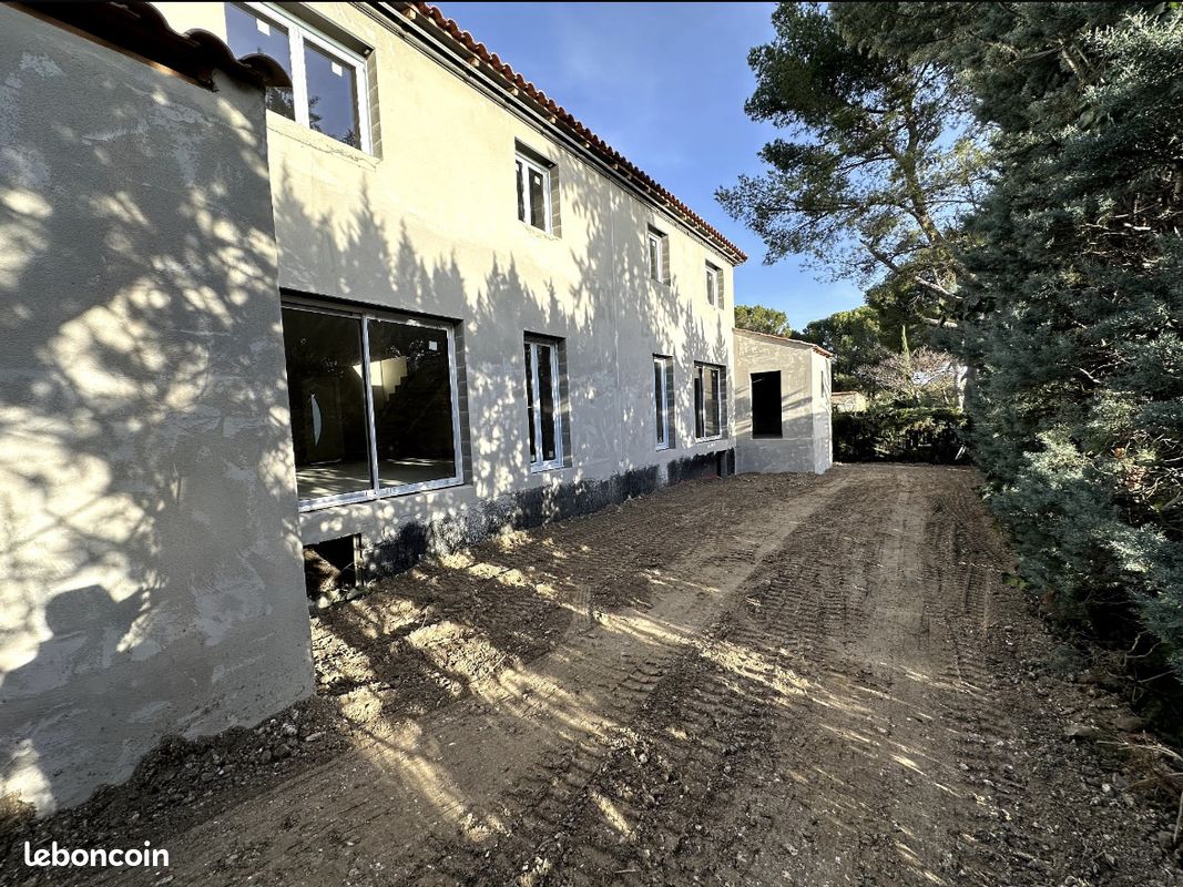 Maison 4 pièces 91 m² · à Rognac · 91 m² · 415 000 €