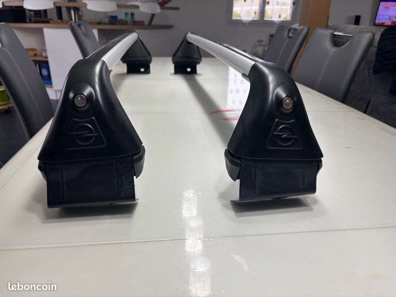 Barres De Toit BS + IRON2 Farad Pour OPEL GRANDLAND X (2017-2022) - Acier Noir, Sans Railings, Charge 75kg
