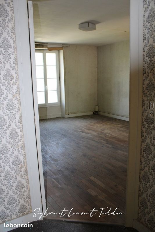 Maison 17 pièces 330 m² - Barbezieux-Saint-Hilaire 16300 (image principale 5)