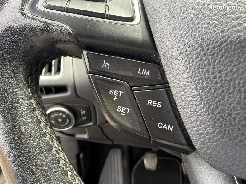 Ford Focus SW 1.5 TDCi 120ch Stop&Start Titanium (image 14)