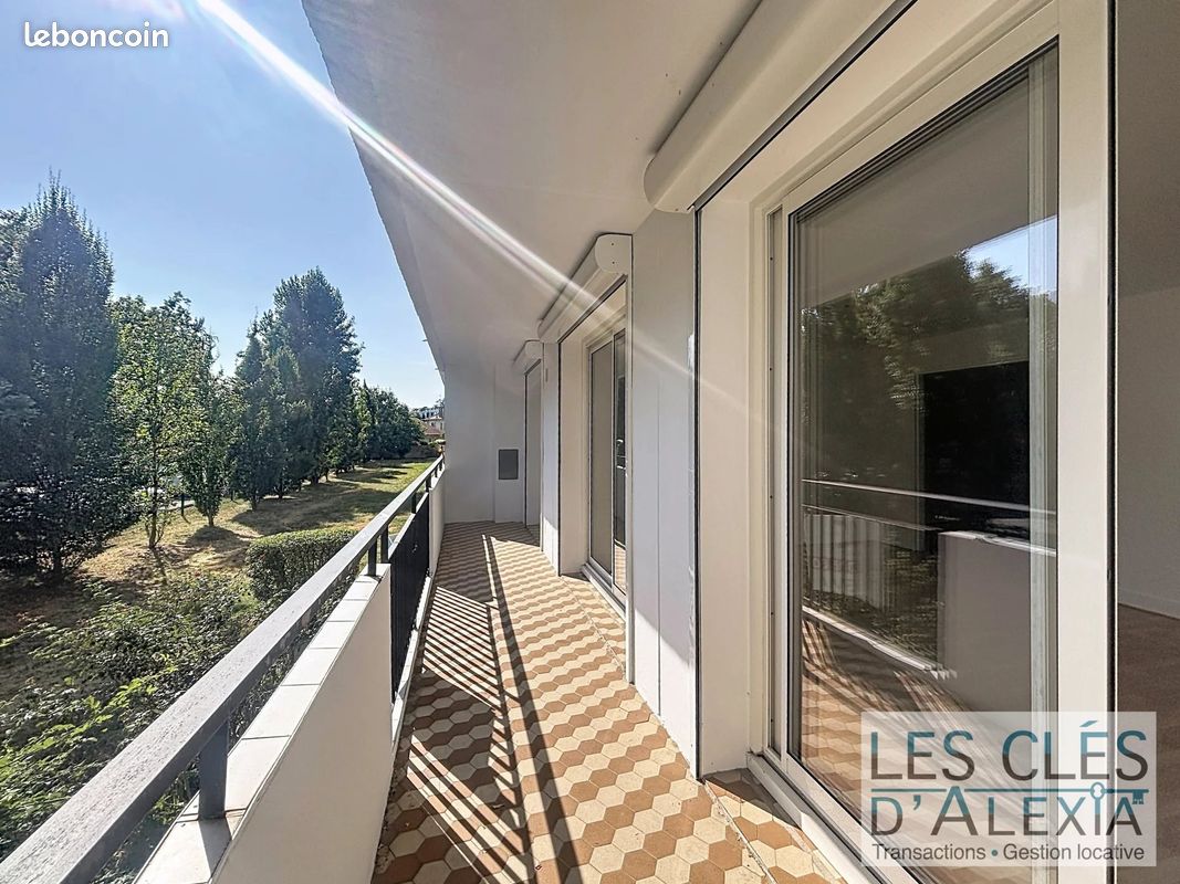 Appartement 3 pièces 84 m² · à Bron · 84 m² · 1 300 €/mois