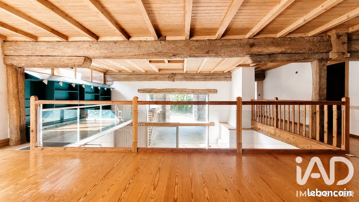 Maison 10 pièces 317 m² · à Bresson · 317 m² · 595 000 €