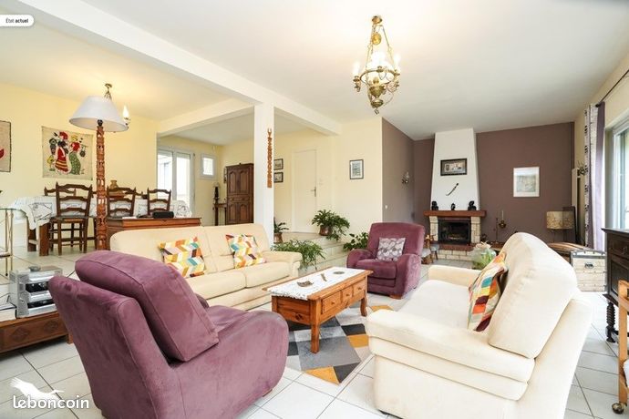 Pavillon 7 pièces 259 m²