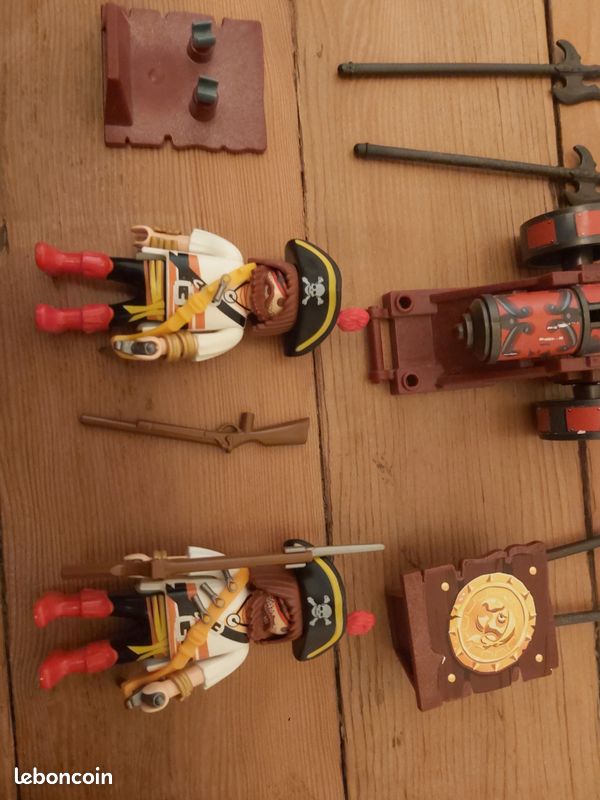 Ensemble de canons et pirates Playmobil (image 2)