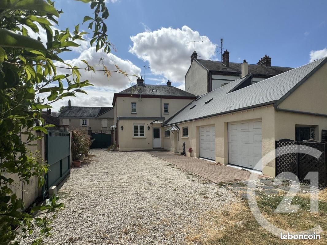 Maison 6 pièces 155 m² · à Dreux · 155 m² · 273 000 €