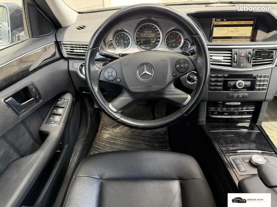 Mercedes Classe E 3.0 350 CDI 230 AVANTGARDE EXECUTIVE 7G-TRONIC BVA (image 21)