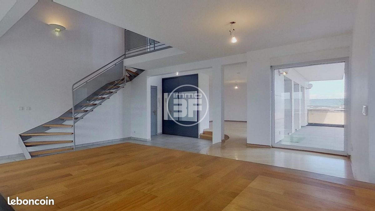 Appartement a louer saint-louis - 6 pièce(s) - 200 m2 - Surfyn