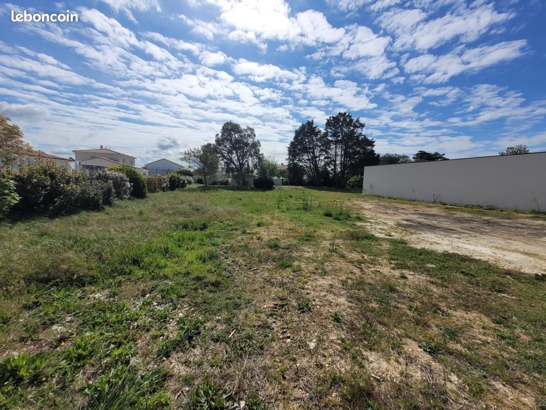 Terrain 453 m² · à Vaux-sur-Mer · 329 000 €