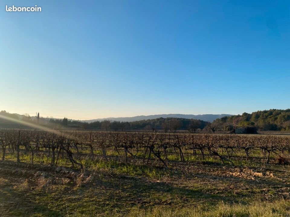 Terrain 400 m² · à Rognes · 229 000 €